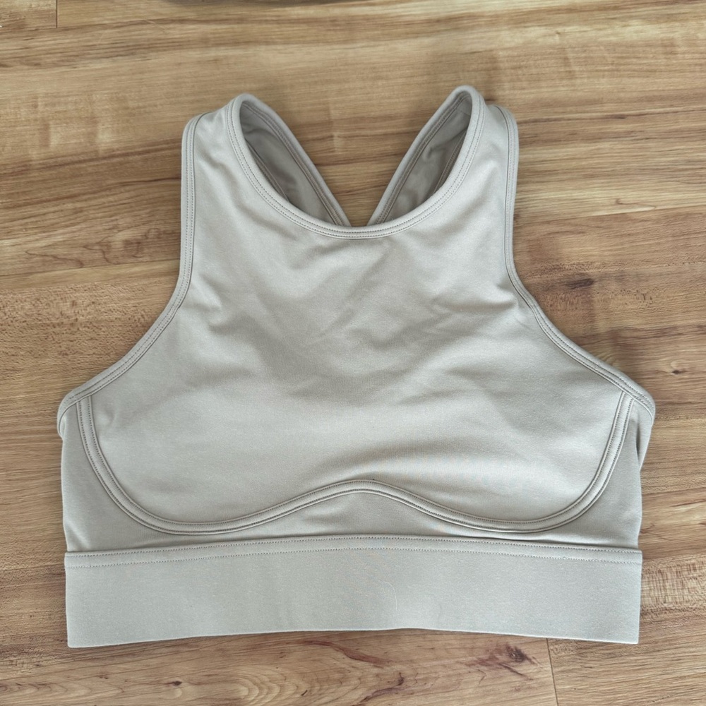 Fabletics High Neck Sports Bra with Clasp size Medium